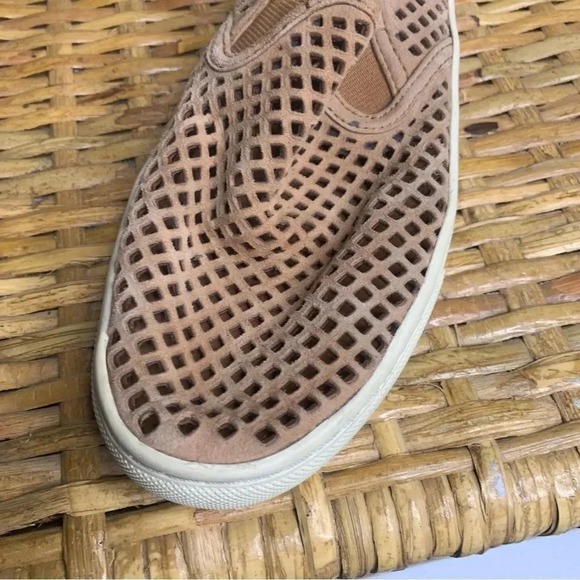 Tory Burch Jesse Perforated Sneaker - Picture 3 of 8